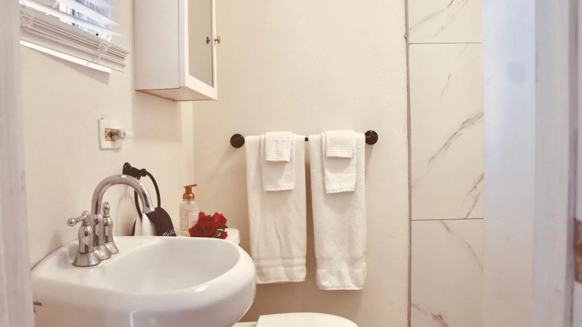 Northside Studio Vacation Rental Nazareth 0*,